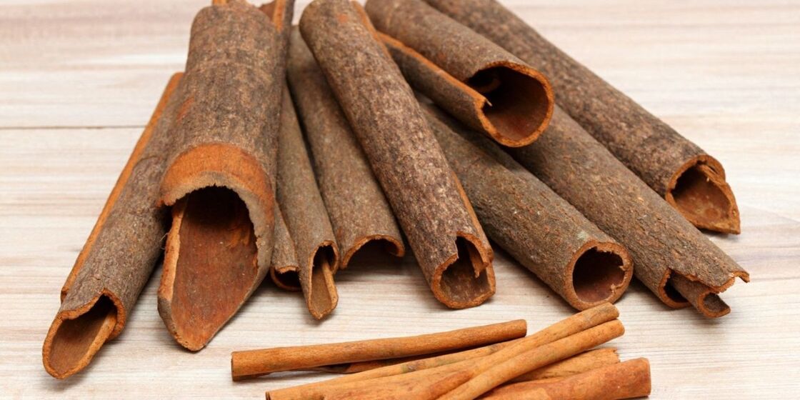 Premium Cinnamon Powder -100% Pure Ceylon Cinnamon, Natural Spice for Baking, Cooking & Beverages, Non-GMO, Aromatic, Food Grade